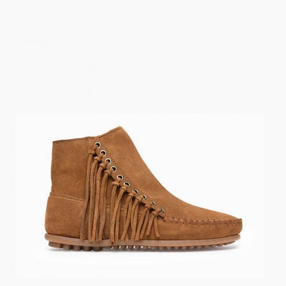 Minnetonka Brown Fringe Ankle Booties